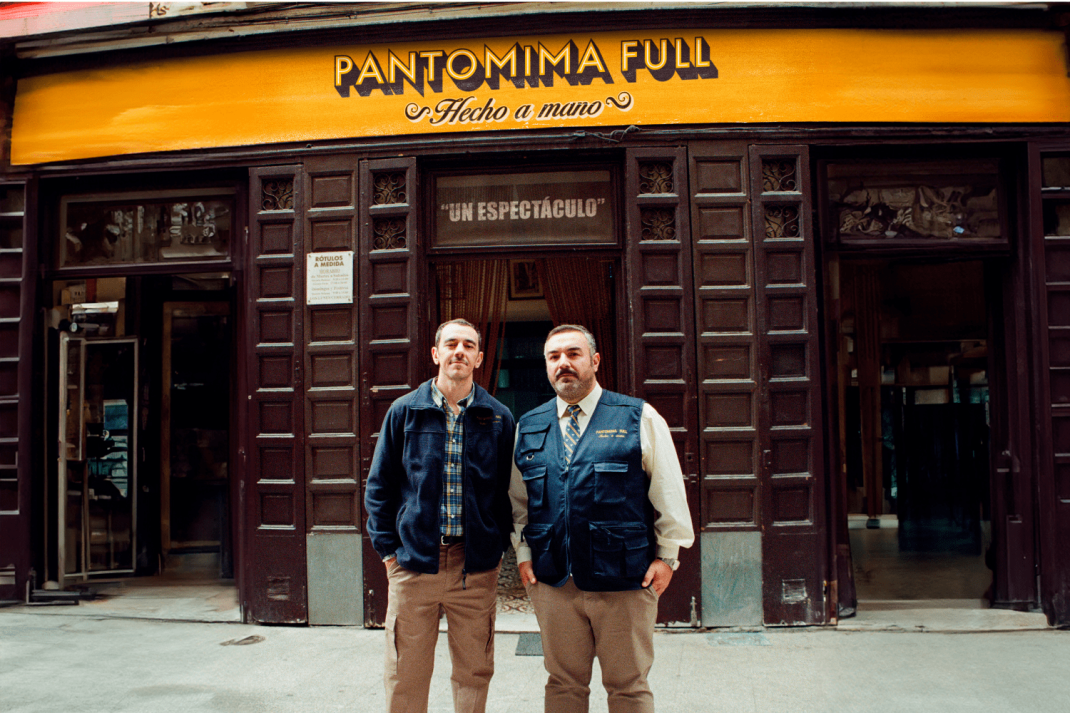 Pantomima Full | HECHO A MANO Pantomima Full | HECHO A MANO