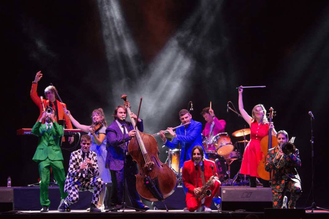 LOCOS POR DISNEY | Orquesta de las Esquinas LOCOS POR DISNEY | Orquesta de las Esquinas
