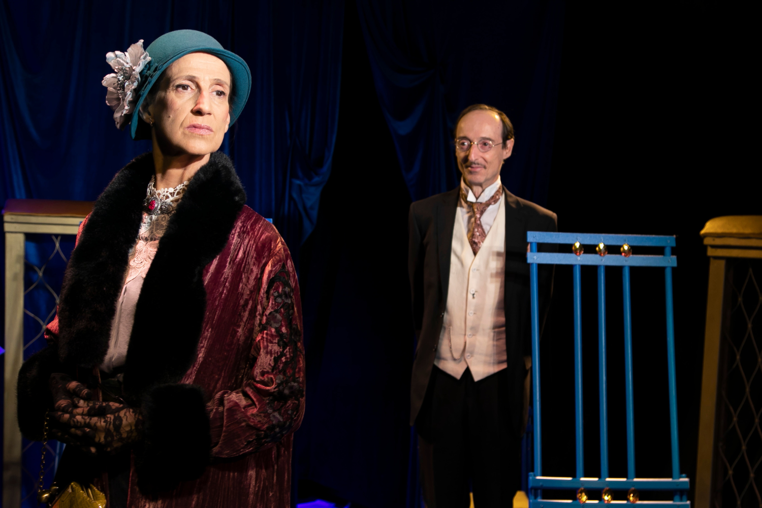 LA DOBLE VIDA DE VIRGINIA WOOLF  | X CICLO MUJERES A ESCENA