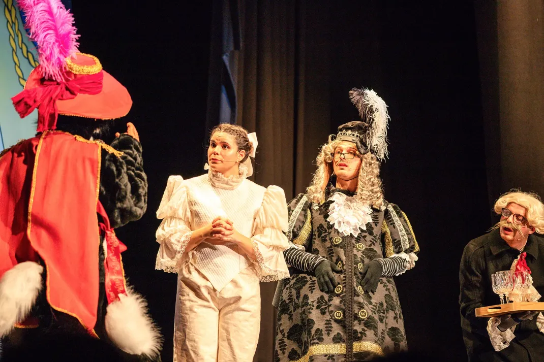 gato con botas gato con botas