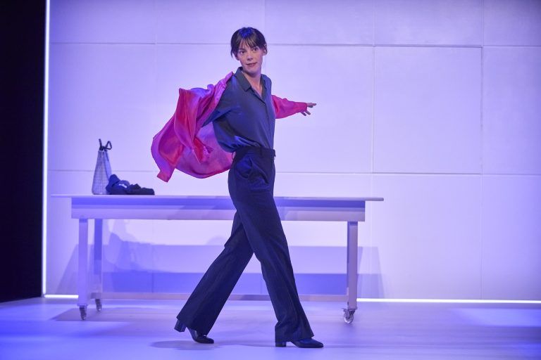 | Teatro de las Esquinas Vicky Luengo protagoniza el monólogo 'Prima Facie' sobre la violencia contra las mujeres y la justicia?La actriz interpreta a una abogada en la obra de la dramaturga australiana Suzie Miller, éxito en la escena de Londres y Broadway, que se representará del 31 de agosto hasta el 17 de septiembreTEATROS DEL CANAL fotografiado por el fotografo Pablo Lorente