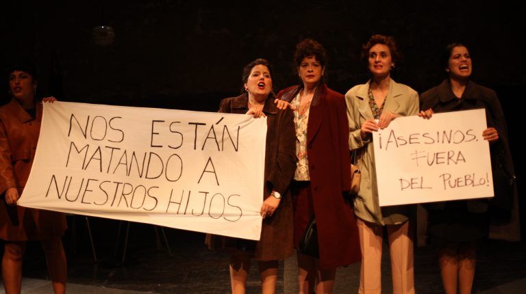| Teatro de las Esquinas Los hijos de cualquiera - Producciones Bernardas - Foto01